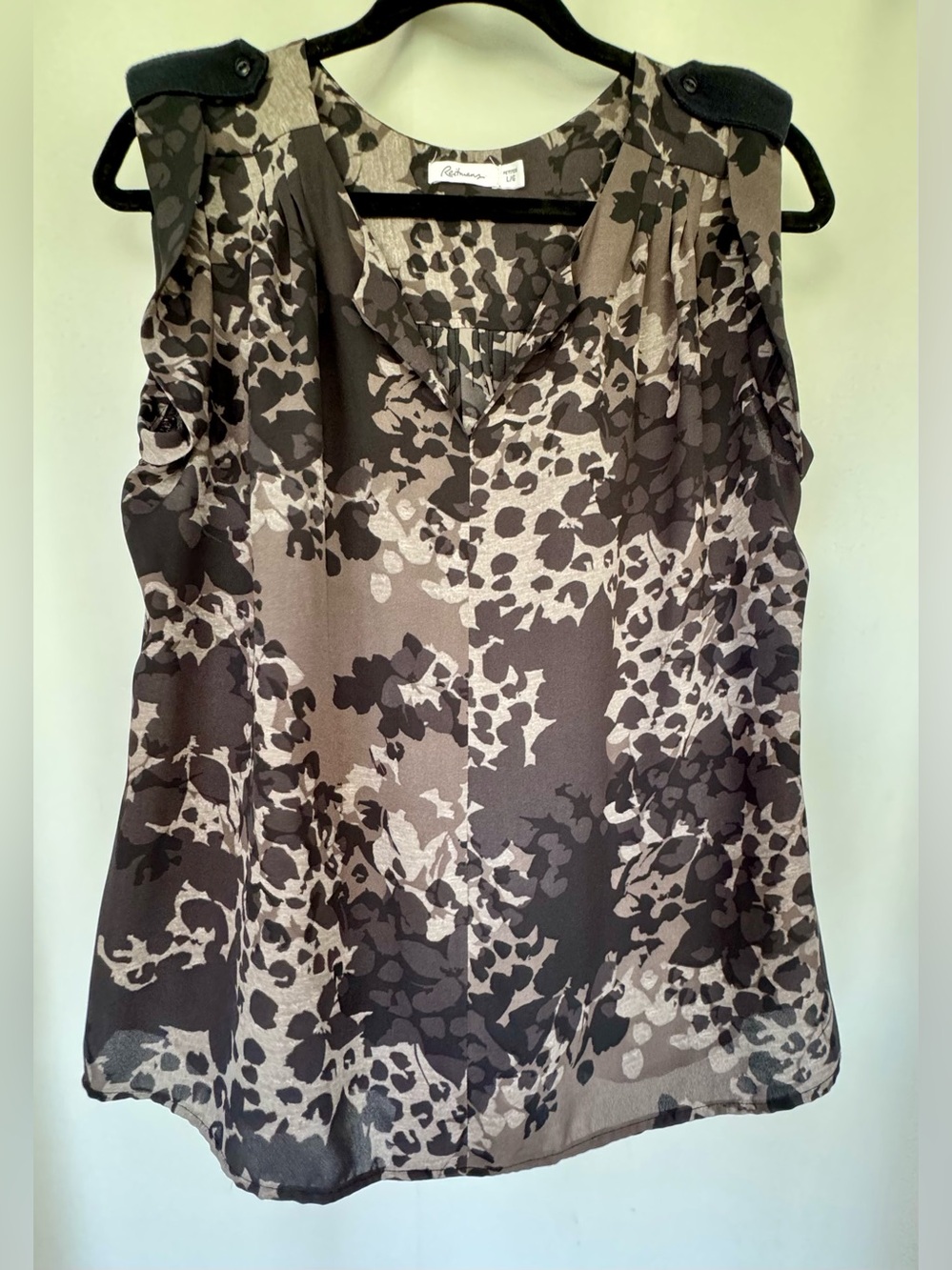 Women’s sleeveless top L